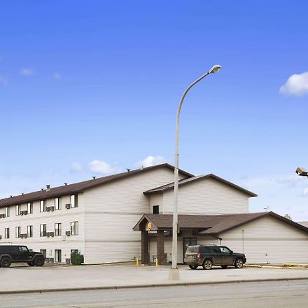 Super 8 By Wyndham Williston Nd Hotel Eksteriør billede